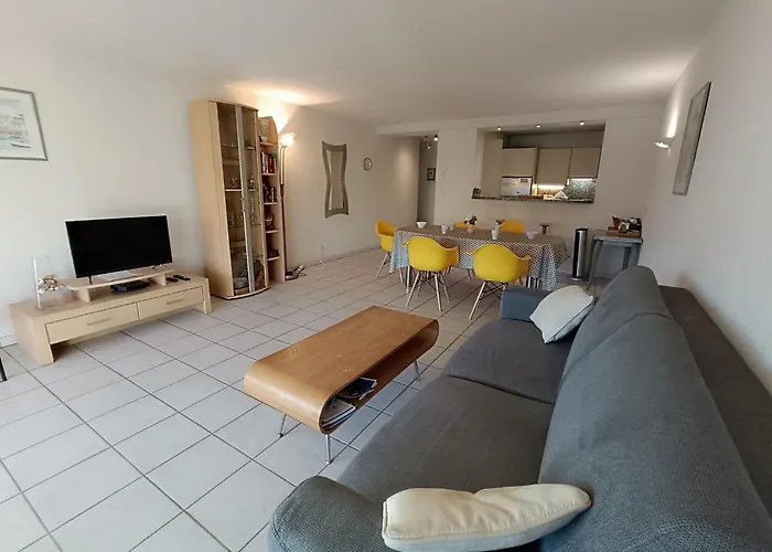 Le Magellan-2 By Interhome * Saint-Raphaël